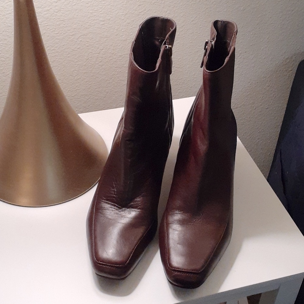 Bandolino leather Boots - Picture 2 of 10